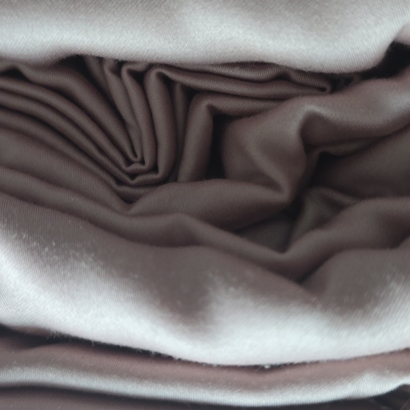 ❤️BUY 2 GET 1 FREE Elegant Silky TENCEL™ Queen Sheet Set, Shell Pink - Picture 11 of 13